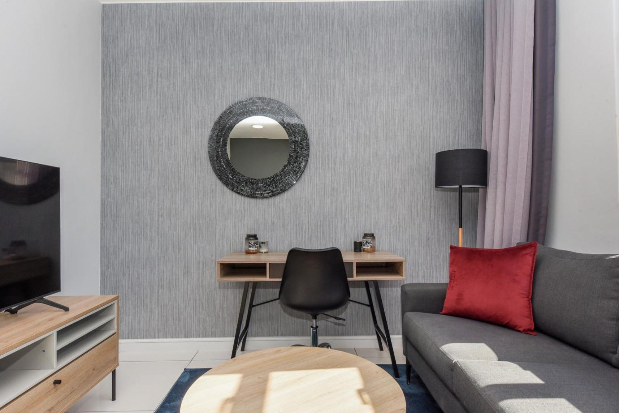 The Median Rosebank Luxury Apartment - Building With Generator Johannesburgo Exterior foto